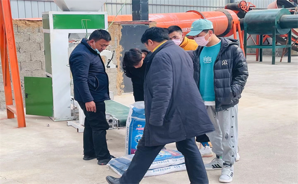 湖北鑫福農(nóng)生物科技有限公司采購我公司整套有機(jī)肥生產(chǎn)線，及定量包裝秤